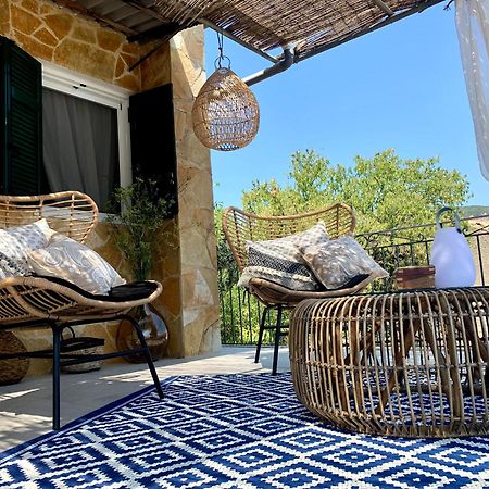 Villa Aspros - Traditionell, Ruhig Und Strandnah لياباديس المظهر الخارجي الصورة