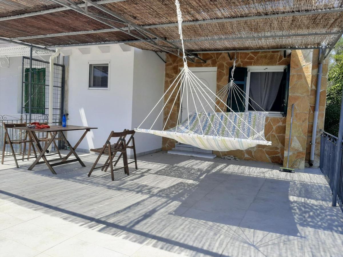 Villa Aspros - Traditionell, Ruhig Und Strandnah لياباديس المظهر الخارجي الصورة