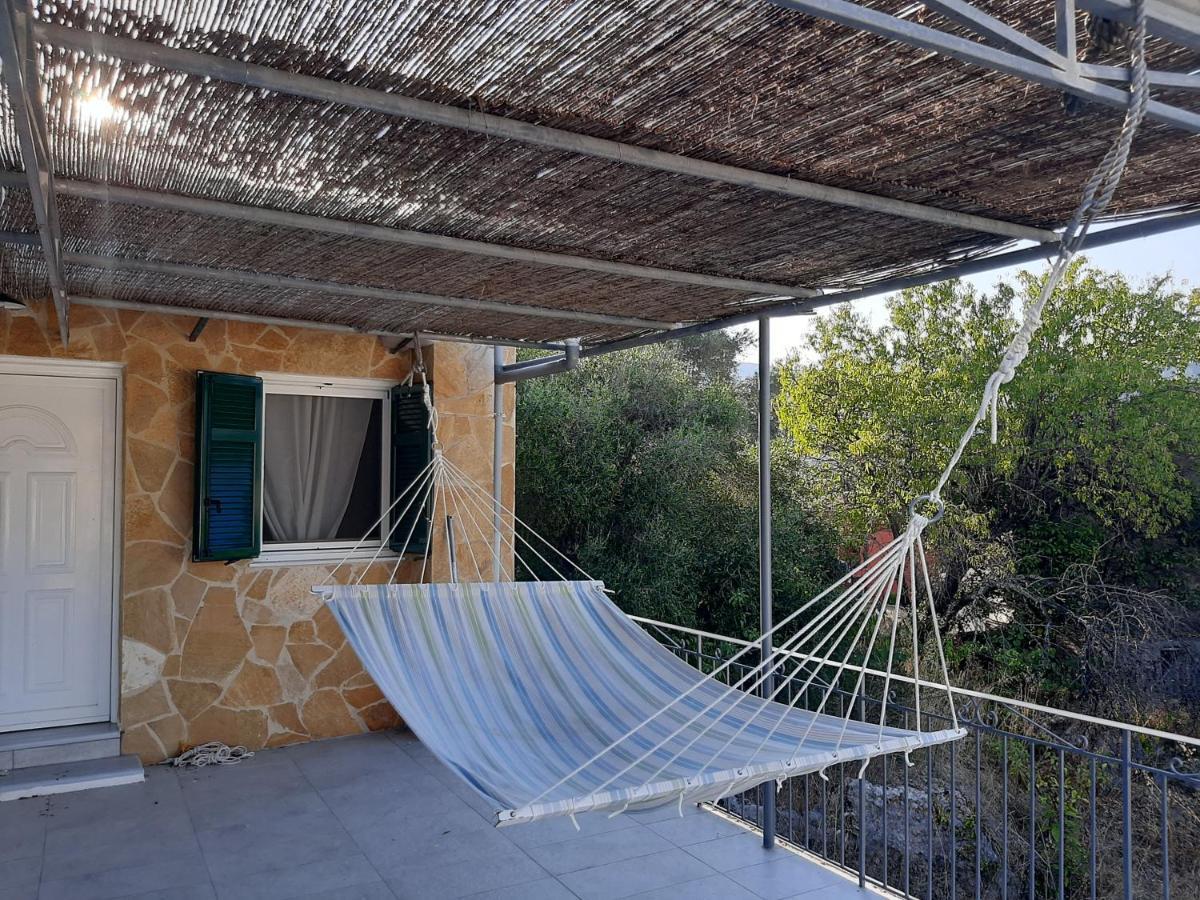 Villa Aspros - Traditionell, Ruhig Und Strandnah لياباديس المظهر الخارجي الصورة