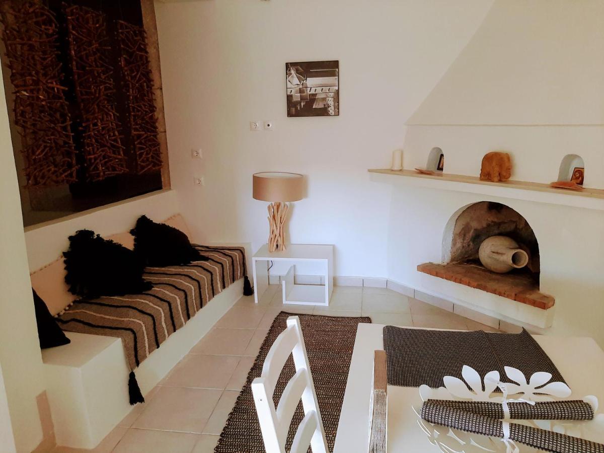 Villa Aspros - Traditionell, Ruhig Und Strandnah لياباديس المظهر الخارجي الصورة